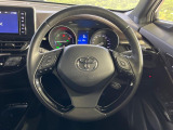 【ステアリングスイッチ】運転中、前方から目線をそらすことなく、オーディオ等の操作が可能な便利機能!安心&快適なドライブを演出してくれます♪