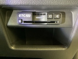 ETC2.0もついています。高速道路の料金所の通過も楽々です!。 カードの取り出しもしやすい場所についています。