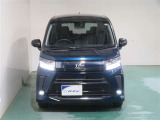 明度の高いLEDヘッドライトで、夜間の運転も安心です。