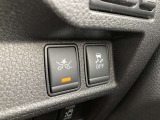【VDC】車両の横滑りを抑制して、安心した走行を支援するシステムです。