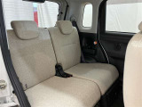 ゆとりある広々とした車内空間は、ドライブを始め買い物やレジャーなど、幅広く活躍します。一人でもみんなとでもお出かけを楽しみましょう!