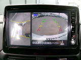 アラウンドビューモニター!空から見下ろしているかのような映像を映し出します。駐車時には安心ですよね♪