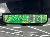 【デジタルインナーミラー】後席の大きな荷物や同乗者で後方が確認しづらい時でも安心!カメラが撮影した車両後方の映像をルームミラー内に表示。クリアな視界で状況の確認が可能です!