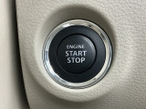 スマートエントリーシステム仕様のプッシュエンジンスタート/ストップスイッチ付きです!