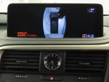 純正ナビ付です。もちろん車両後方を表示するバックガイドモニターが付いていて車庫入れ安心!