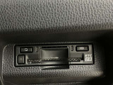 高速道路で便利な【ETC2.0】を装備しています。光ビーコン搭載で渋滞情報などナビゲーションと連動することで機能も充実いたします。他、観光施設に立ち寄るための高速料金割引サービス等もございます。