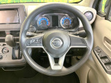ステアリングも使用感が少なく、きれいな状態となっております♪
