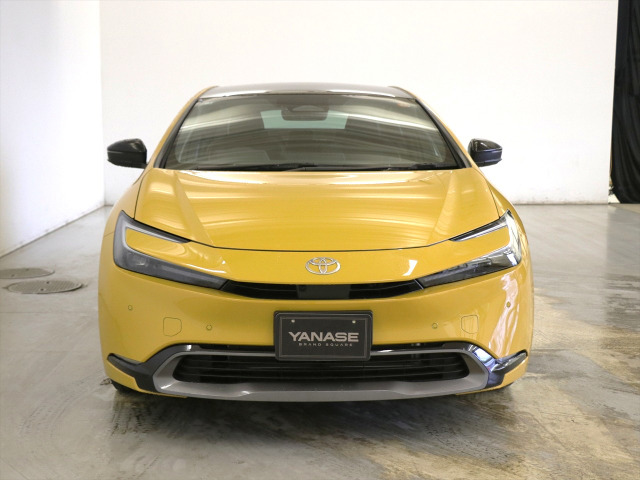 トヨタ プリウス 2.0 Z の中古車詳細 (3,652km, マスタード, 神奈川県