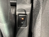 シートヒーターが付いています!寒い日に便利な装備ですね。