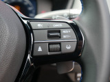 【ACC〈アダプティブ・クルーズ・コントロール〉】予め設定した車速内でクルマが自動的に加減速。前走車との適切な車間距離を維持しながら追従走行しドライバーの運転負荷を軽減します。