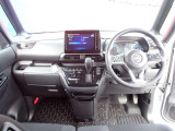 周りが見やすく運転しやすいお車です♪