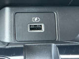 USB充電ポートがついています。