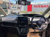 セレナ 1.2 e-POWER ハイウェイスターV 