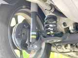 お車を安心してお乗りいただく為には、足回りの定期点検が欠かせません。サービスサポート(有償保証)では無料点検もご提供しており、安心のカーライフをお過ごしいただけるサポート体制が整っています。