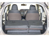 2列目シートを倒すと、広々としたラゲッジスペースが生まれます!大きな荷物や長い荷物も簡単に収納することができます!
