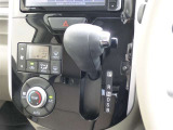 インパネシフトで、操作性・視認性もバッチリです。