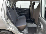 一体可倒式リヤシート