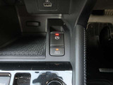 信号待ちなどで停車した時にブレーキペダルから足を離しても停止したままになっていますので疲労軽減に役立ちます