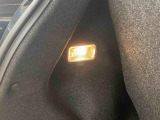お車の状態をしっかりとお伝えするために1台の車両に付き40枚以上の画像を用意しております。外装はもちろん、室内の装備やお車の特徴などごらんください。