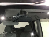 もしもの事故の際の記録はもちろん、旅行の際の思い出としてドライブの映像を楽しむことができます。