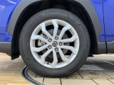 【純正アルミホイール】純正ならではの車とマッチしたデザイン!高級感やスポーティーさを際立たせます。サイズもピッタリで、丈夫なので走行性能を十分引き出せます。