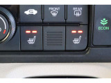 シートヒーター装備付き車!!座席に埋め込まれた電熱線によりシートを暖めることが出来る装備で、温められたシートは、寒い冬には最適です!!