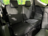 3列目シートはもちろん状態良好☆大人でもゆったりと座って頂けますので、大人数でのお出かけもラクラクです♪ご家族で、気の知れた仲間で、ドライブに行くのが楽しみですね♪