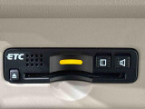 ETCカードを挿入することで高速道路を利用する際の支払いがキャッシュレスになったり、ETCスマートインターチェンジが利用できます。保証は製造メーカー修理保証のみで期間外のものは対象外となります。