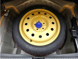 スペアタイヤが装備されております!