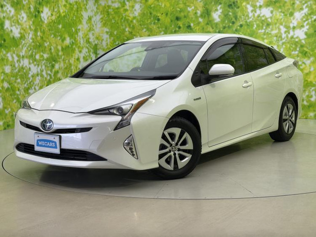 プリウス 1.8 A E-Four 4WD 