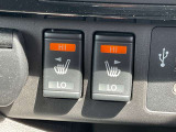 運転席・助手席にはシートヒーターを搭載しております。