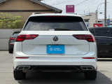 長く、安心快適にフォルクスワーゲン車に乗り続けたい。そんなお客様の思いに十二分に応える保証を数多くご用意しています。様々なフォルクスワーゲンの保証サービスプログラムをお選びいただけます。