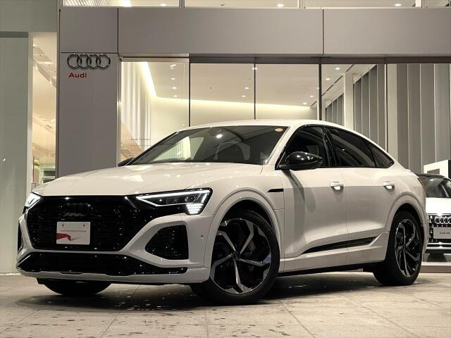 Q8スポーツバック e-tron 55 クワトロ Sライン 4WD 