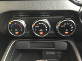 エアコンはオートエアコンです☆快適な空間で運転していただけます☆