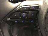 【ステアリングスイッチ】左です。ハンドルから手を離さず、運転に集中したまま手元でオーディオ操作等ができます。