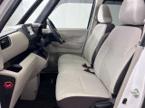 【車内ルームクリーニング済】専門スタッフにより車内はきれいにルームクリーニングを行っております。