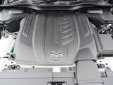 力強いトルクと高い環境性能を誇る直列6気筒ディーゼルエンジンを縦置き配置した、MAZDAの新世代プラットフォーム