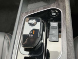第2世代 e-Power専用デザインのシフトレバー。操作はとても簡単です。