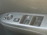 運転席窓操作部スイッチの画像です。