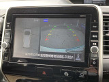 【アラウンドビューモニター】車両周辺をモニターで確認できて、駐車が苦手な人でもスムーズに駐車できます