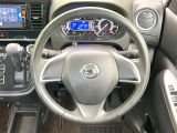 【純正革巻きステアリング】上質な革を使用することで、手にしっかり馴染みとても運転しやすいハンドルです♪