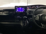 ドライブの必需品。見やすい・使いやすいHonda純正のメモリーナビを搭載。