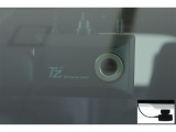 ドライブレコーダー(TZ-DR210)装備してます。フロントとリヤーのカメラで録画しているので万が一の時の記録で安心です。