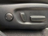 【パワーシート】スイッチ一つで簡単にシートの微調整が可能!電動だから力もいりません!快適なシートポジションにセットして、快適なドライブをお楽しみください。