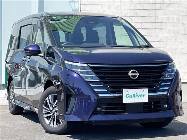 セレナ 1.4 e-4ORCE ハイウェイスターV 4WD 4WD 修復歴無し