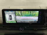 【アラウンドビューモニター】専用のカメラにより、上から見下ろしたような視点で360度クルマの周囲を確認することができます☆死角部分も確認しやすく、狭い場所での切り返しや駐車もスムーズに行えます。