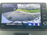 バックモニター付きで、車庫入れやバック時の後方確認をしっかりサポート。モニターに映し出される映像で死角も確認しやすく、狭い場所での駐車や後退時の操作をより安心して行えます。