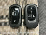 スマートキーです!ドアの施錠・解錠・エンジンの始動がスムーズで大変便利です!