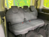 3列目シートはもちろん状態良好☆大人でもゆったりと座って頂けますので、大人数でのお出かけもラクラクです♪ご家族で、気の知れた仲間で、ドライブに行くのが楽しみですね♪