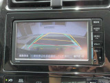 バックガイドモニターで、後方を確認しながら安心して駐車することができます。運転初心者も熟練者も必須の機能ですよ!